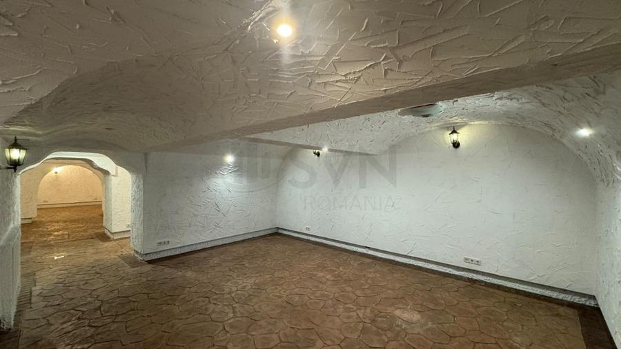 Birou, de 435 mp, în Băneasa