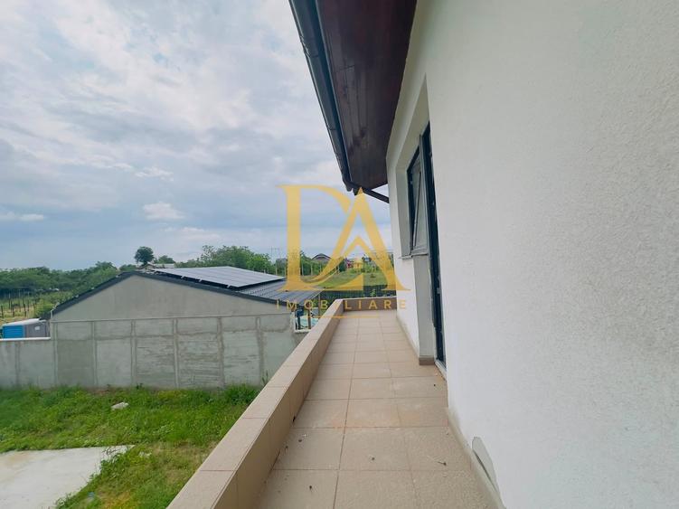 Casă cu 4 camere cu Teren 350 Mp în Bolintin-Deal