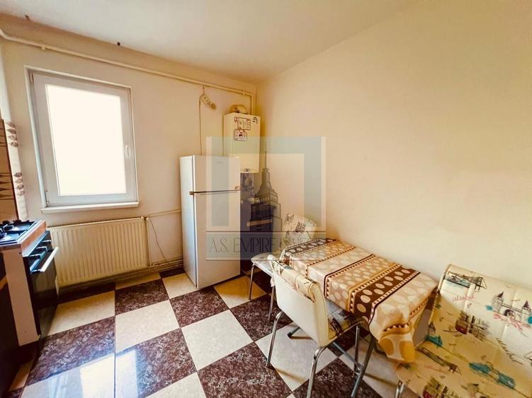 Apartament cu 2 camere semidecomandat, mobilat în Gării