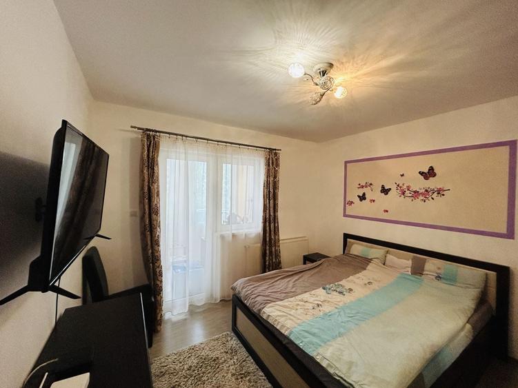 Apartament cu 3 camere semidecomandat în Șelimbăr