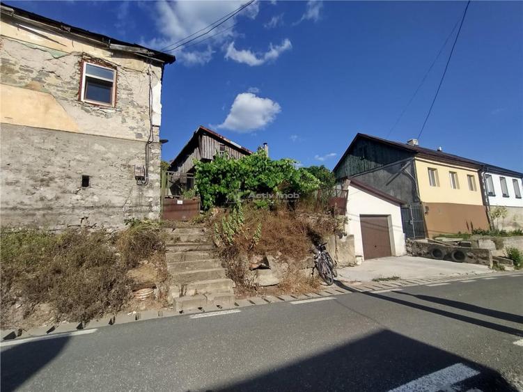 Casă cu 3 camere cu Teren 575 Mp în Central
