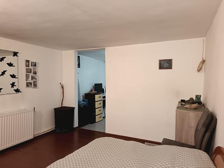 Apartament cu 2 camere semidecomandat în Tractorul
