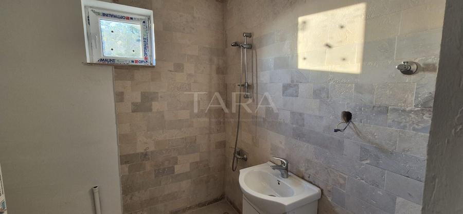 Casă individuală cu 2 camere cu Canalizare în Apahida