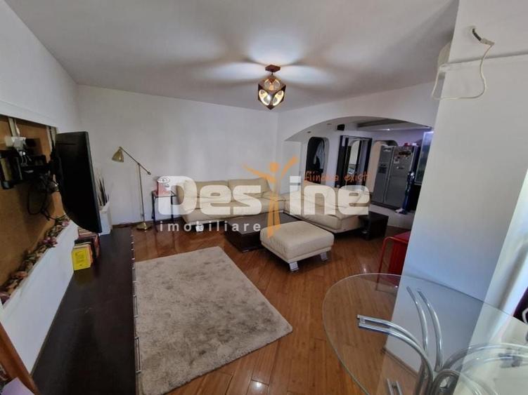 Apartament cu 3 camere decomandat, mobilat în 13 Septembrie