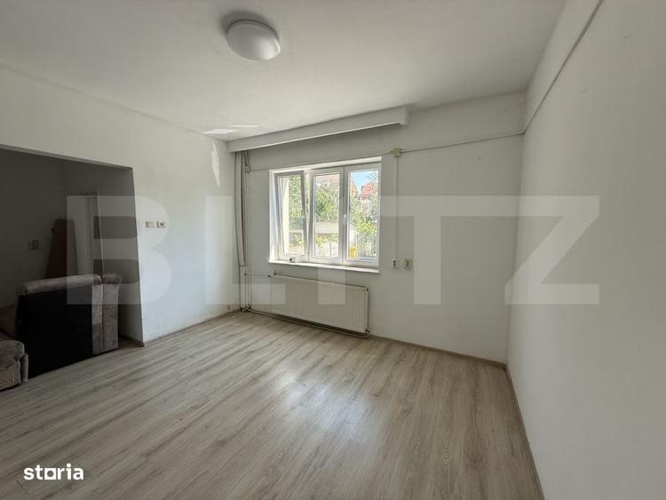Casă cu 4 camere în Central