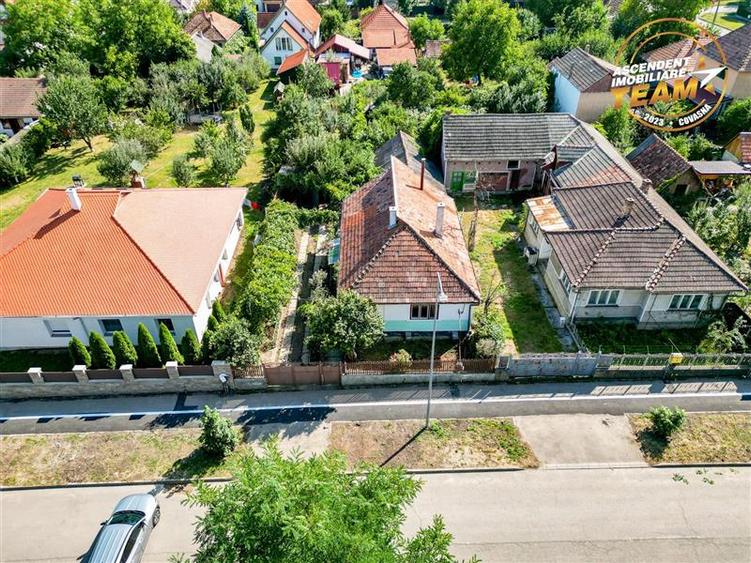 Casă individuală cu 3 camere cu Canalizare în Simeria