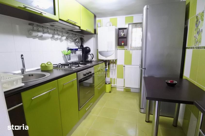 Casă cu 4 camere cu Canalizare în Central