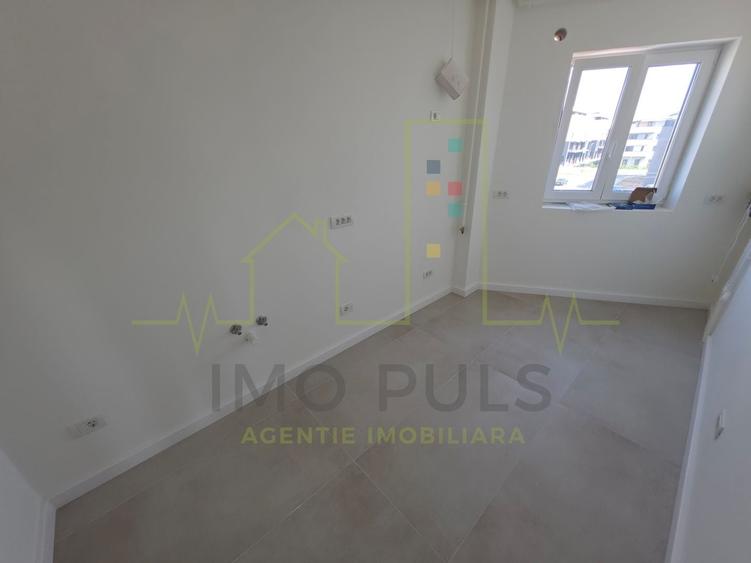 Apartament cu 3 camere semidecomandat în Mehala