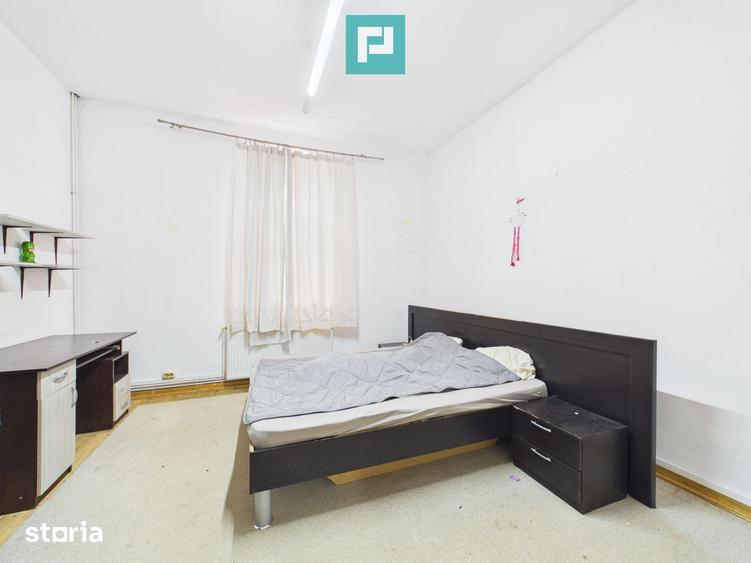 Apartament cu 4 camere în Central