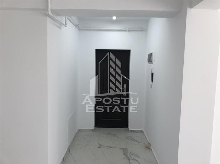 Spațiu comercial, de 105 mp, în Braytim