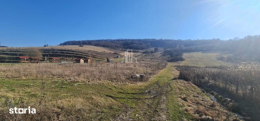 Teren de 1000 mp, în Corunca