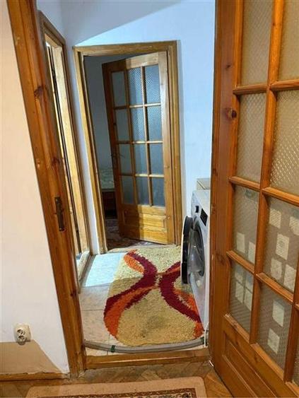 Apartament cu 2 camere semidecomandat, mobilat în Girocului