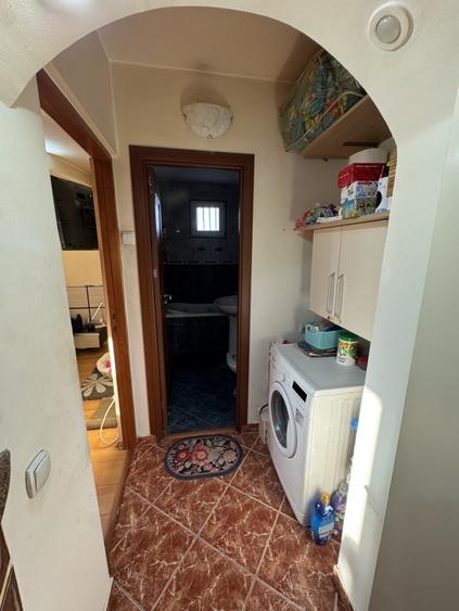 Apartament cu 3 camere decomandat în Poștei - Bucov