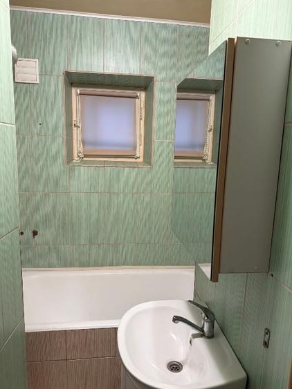 Apartament cu 4 camere decomandat în Agigea