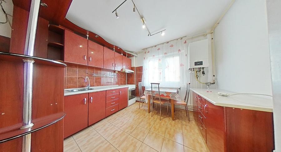 Apartament cu 2 camere semidecomandat în Micălaca