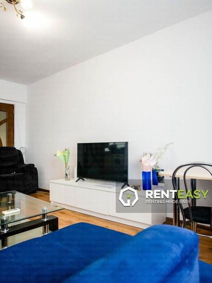 Apartament cu 3 camere semidecomandat în Piața Unirii