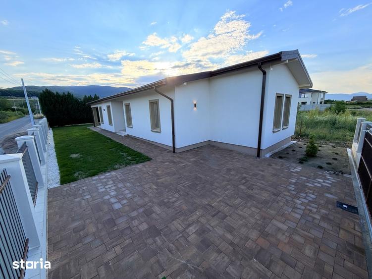 Casă cu 3 camere cu Teren 418 Mp în Cetate