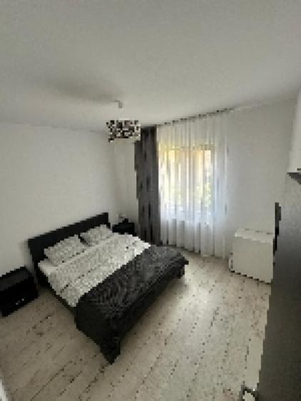 Apartament cu 2 camere semidecomandat în Fundeni