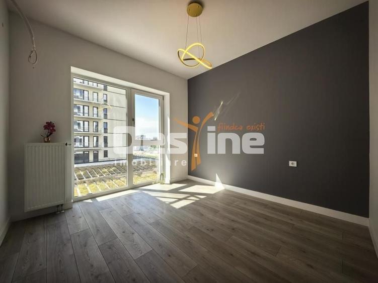 Apartament cu 3 camere semidecomandat în Baza 3