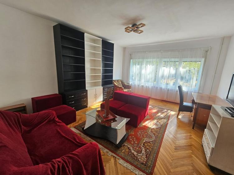 Apartament cu 2 camere decomandat, mobilat în Gruia