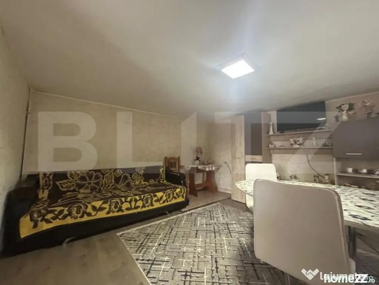 Casă cu 5 camere cu Teren 3000 Mp în Central