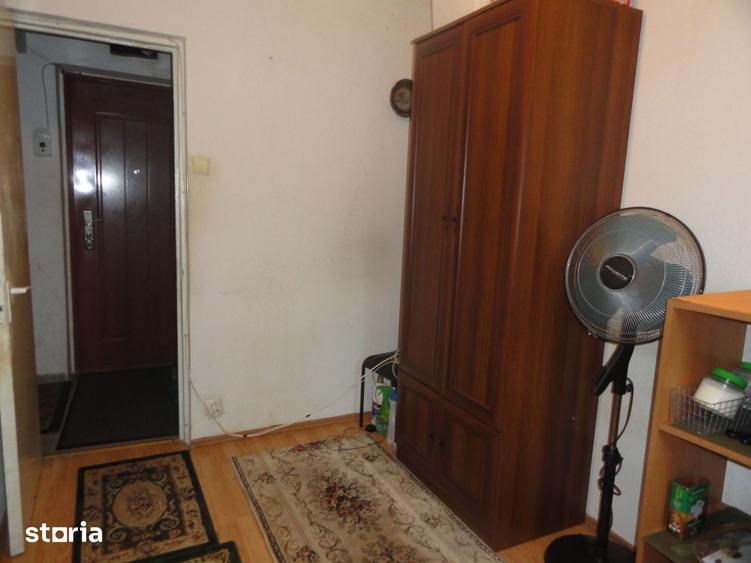 Apartament 3 camere etaj 2 Vlaicu, 63 mp, aproape de statia de tramvai - 8