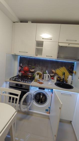 Garsonieră decomandată în Berceni