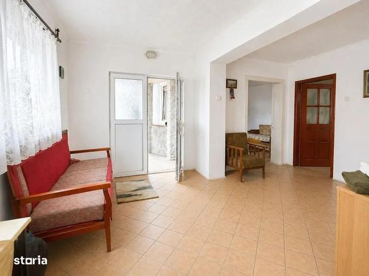 Casă cu 3 camere cu Teren 600 Mp în Central