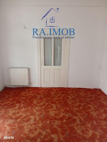 Casă cu 4 camere în Rudului