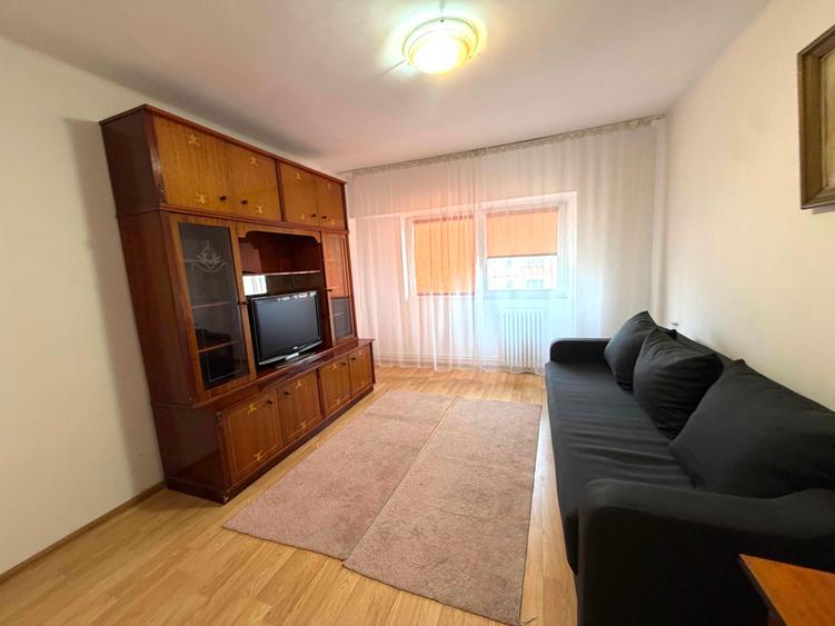 Apartament cu 2 camere decomandat în Gară