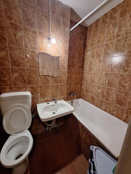 Apartament cu 2 camere decomandat în Titan
