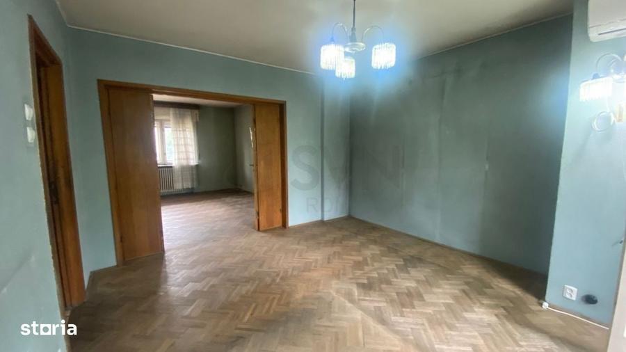 Apartament cu 3 camere decomandat în Domenii