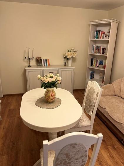 Apartament cu 3 camere decomandat, mobilat în Central