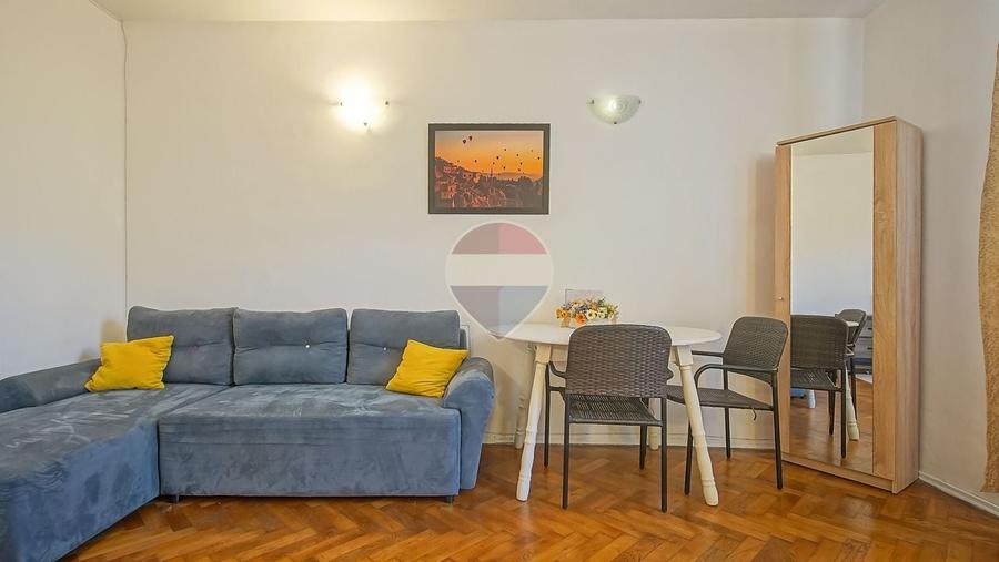Apartament cu 2 camere decomandat în Centrul Istoric