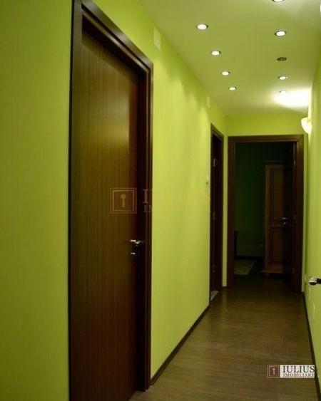 Apartament cu 3 camere semidecomandat, mobilat în Circumvalațiunii