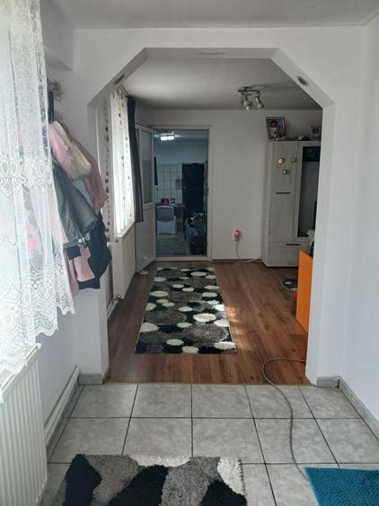 Casă cu 3 camere în Albești-Muru