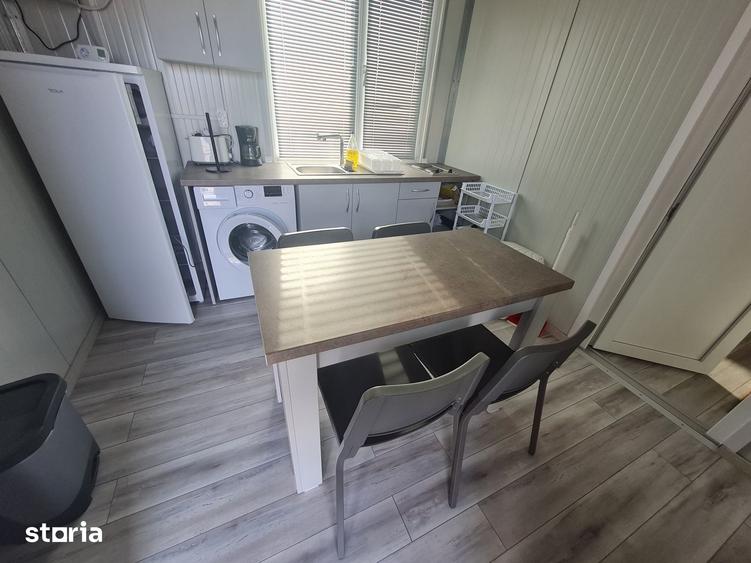 Casă cu 6 camere cu Teren 382 Mp în Central