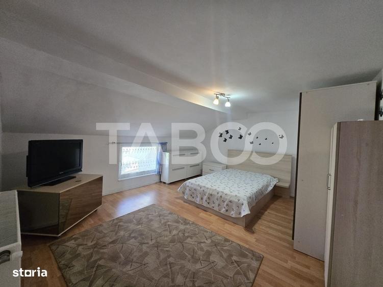Apartament cu 2 camere decomandat în Lupeni