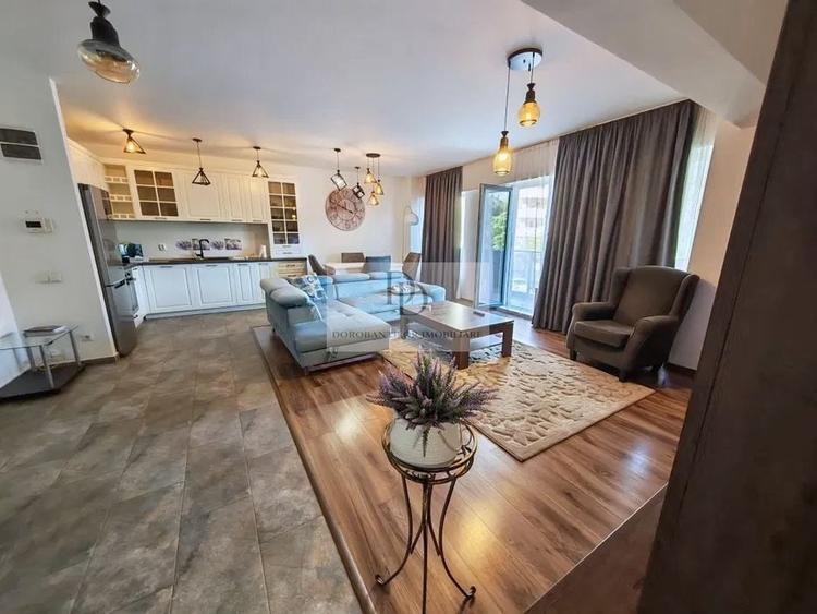 Apartament cu 2 camere semidecomandat, mobilat în Central