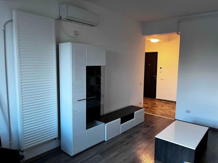 Apartament cu 2 camere decomandat în Berceni