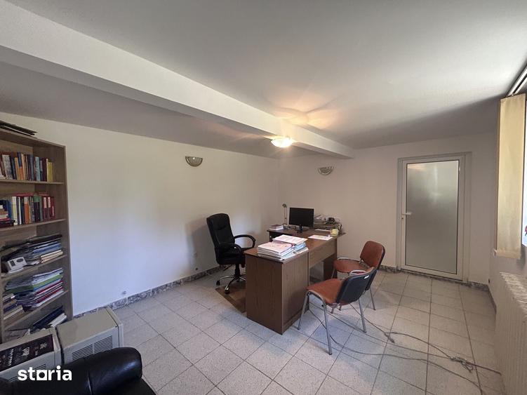 Spațiu comercial, de 70 mp, în Central