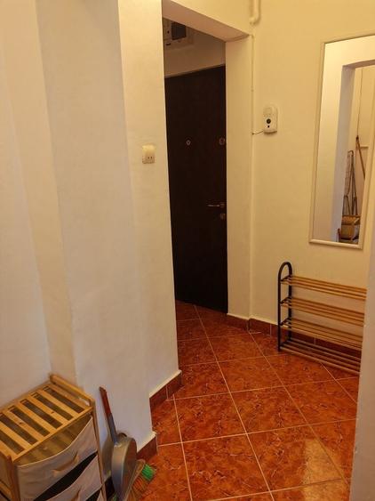Garsonieră decomandată în Drumul Carului
