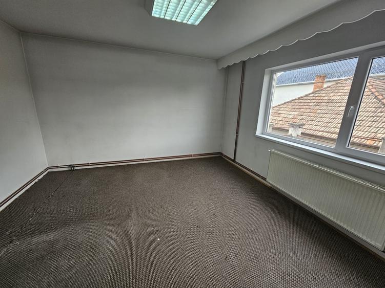 Duplex cu 6 camere cu Canalizare în Gheorgheni