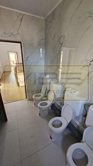 Spațiu comercial, de 160 mp, în Centru Civic