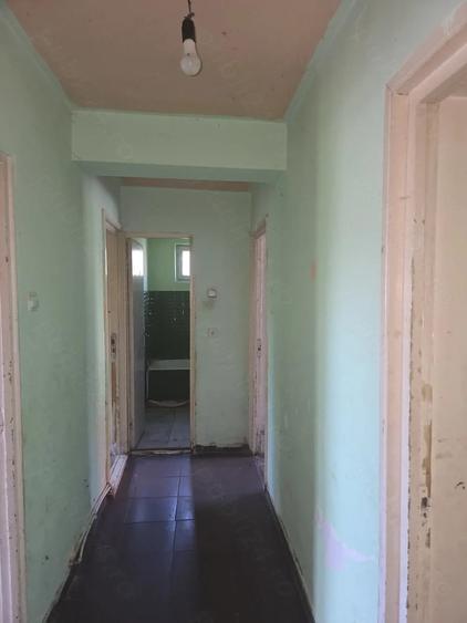 Apartament cu 3 camere decomandat în Suciu de Sus