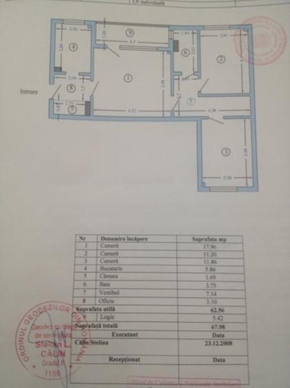 Apartament cu 3 camere semidecomandat în Obor