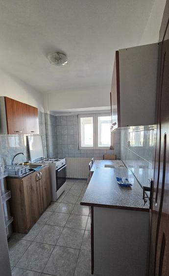 Apartament cu 3 camere decomandat în Doamna Ghica
