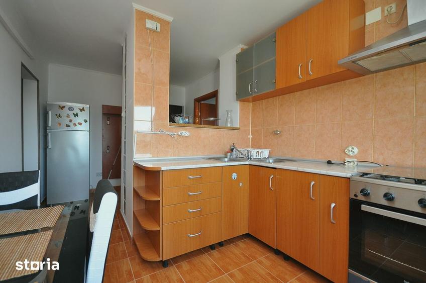 Apartament cu 3 camere decomandat în Drumul Taberei