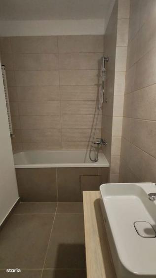Apartament cu 3 camere decomandat în 13 Septembrie