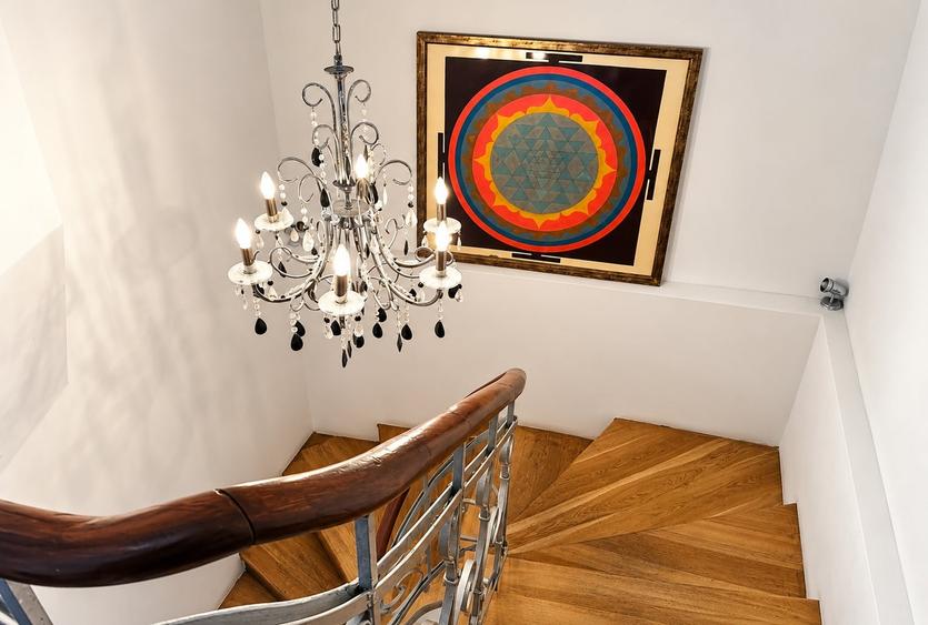 Apartament cu 2 camere decomandat, mobilat în Universitate